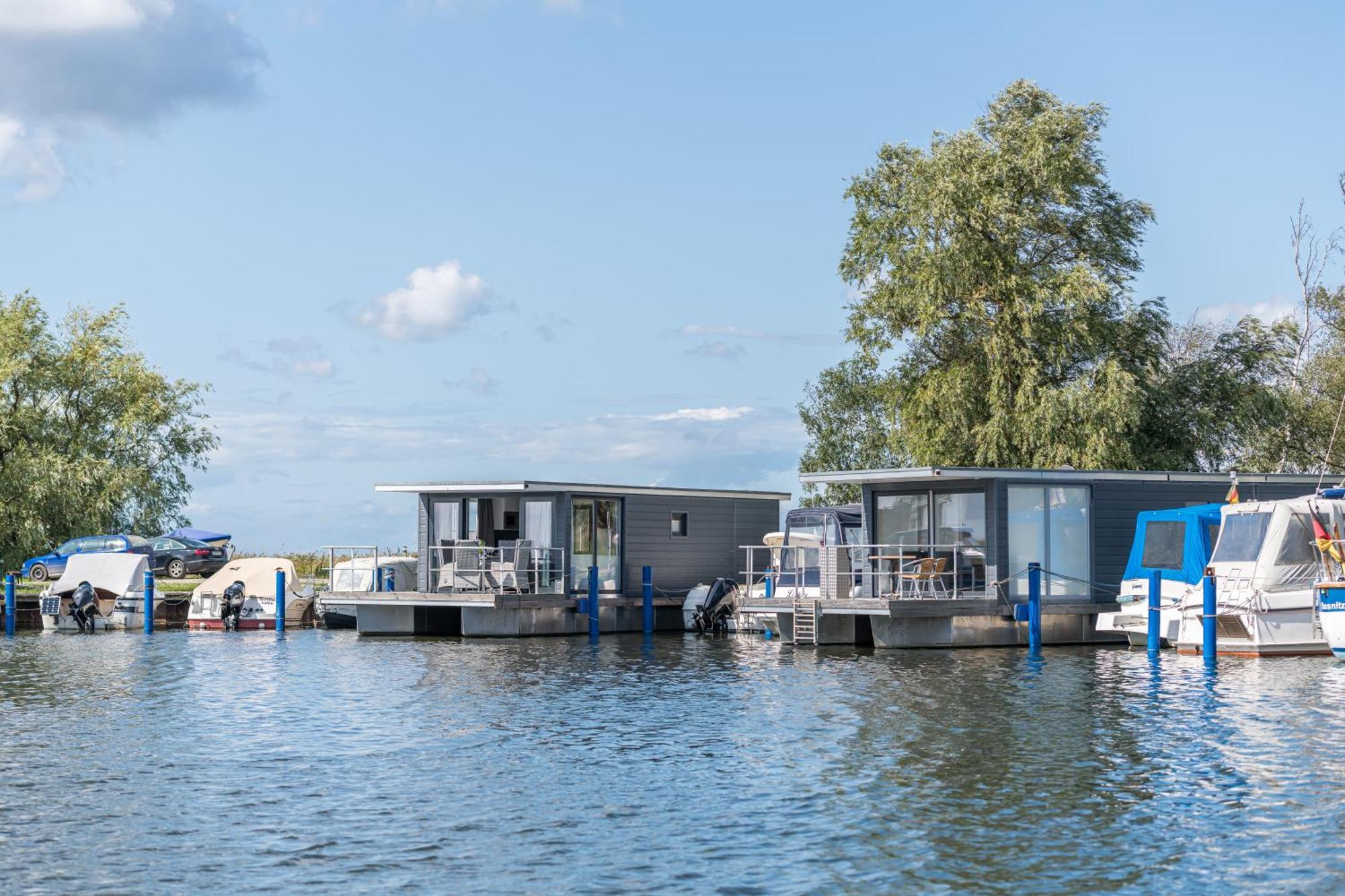 Neuhof  Marina Martinshafen - Lotsenhaus酒店 外观 照片