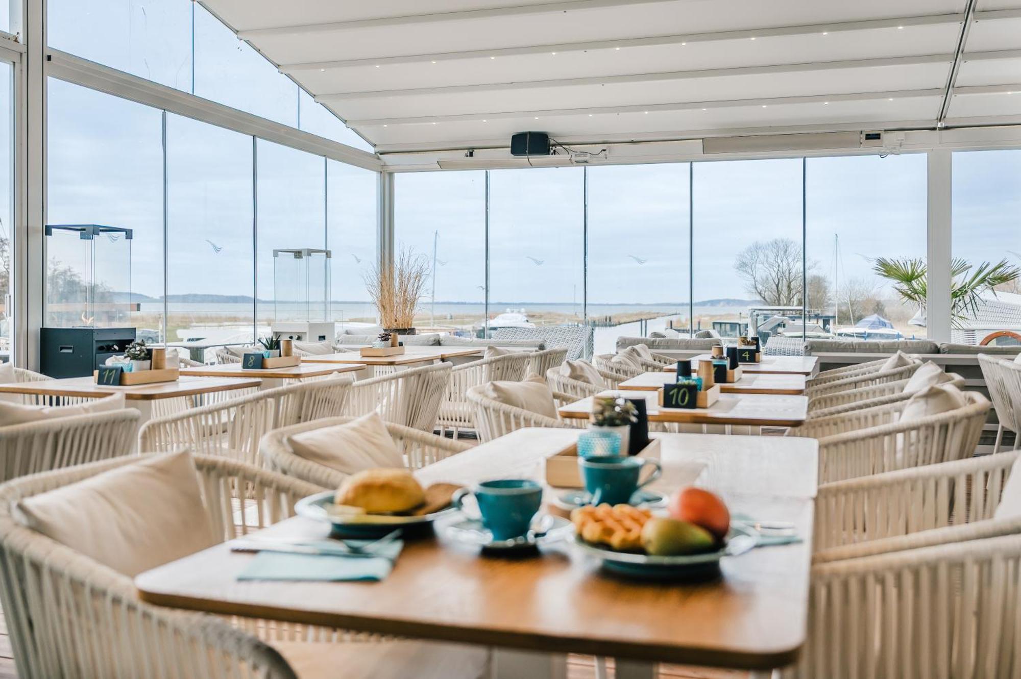 Neuhof  Marina Martinshafen - Lotsenhaus酒店 外观 照片